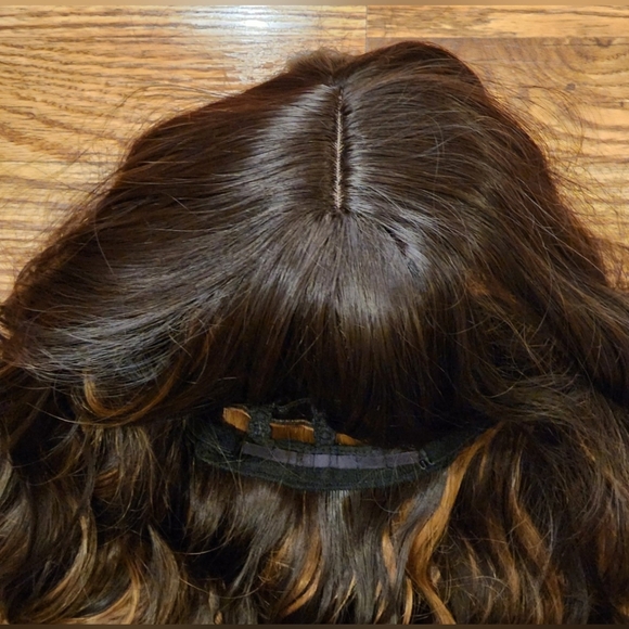 Mixed Color Bob Wavy Wig With Bangs Approx. 12-13 Inches Long - Picture 9 of 10